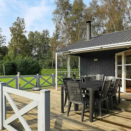 Four-bedroom Holiday In Vaeggerlose 22 Bøtø By